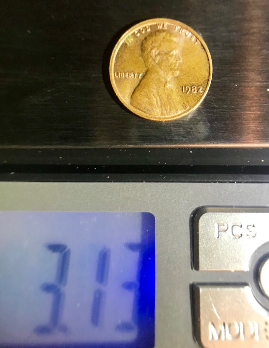 1982-Bronze-Penny-Lg-Or-Sm-Date?